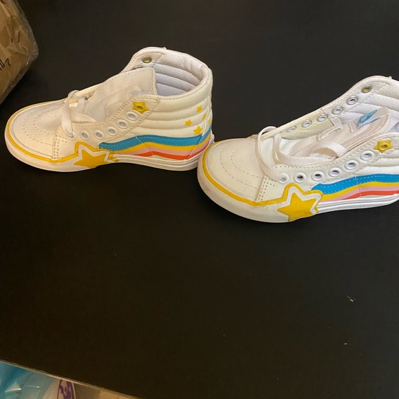 Toddler Girl Vans - Picture 1 of 5